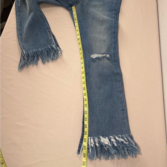 Show Me Your Mumu Blue Brooklyn High Rise Distressed Fringe Ankle Jeans Size 27 - Picture 6 of 13